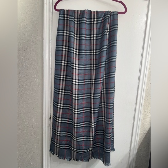 Burberry Accessories - Burberry scarf 🧣 74x27